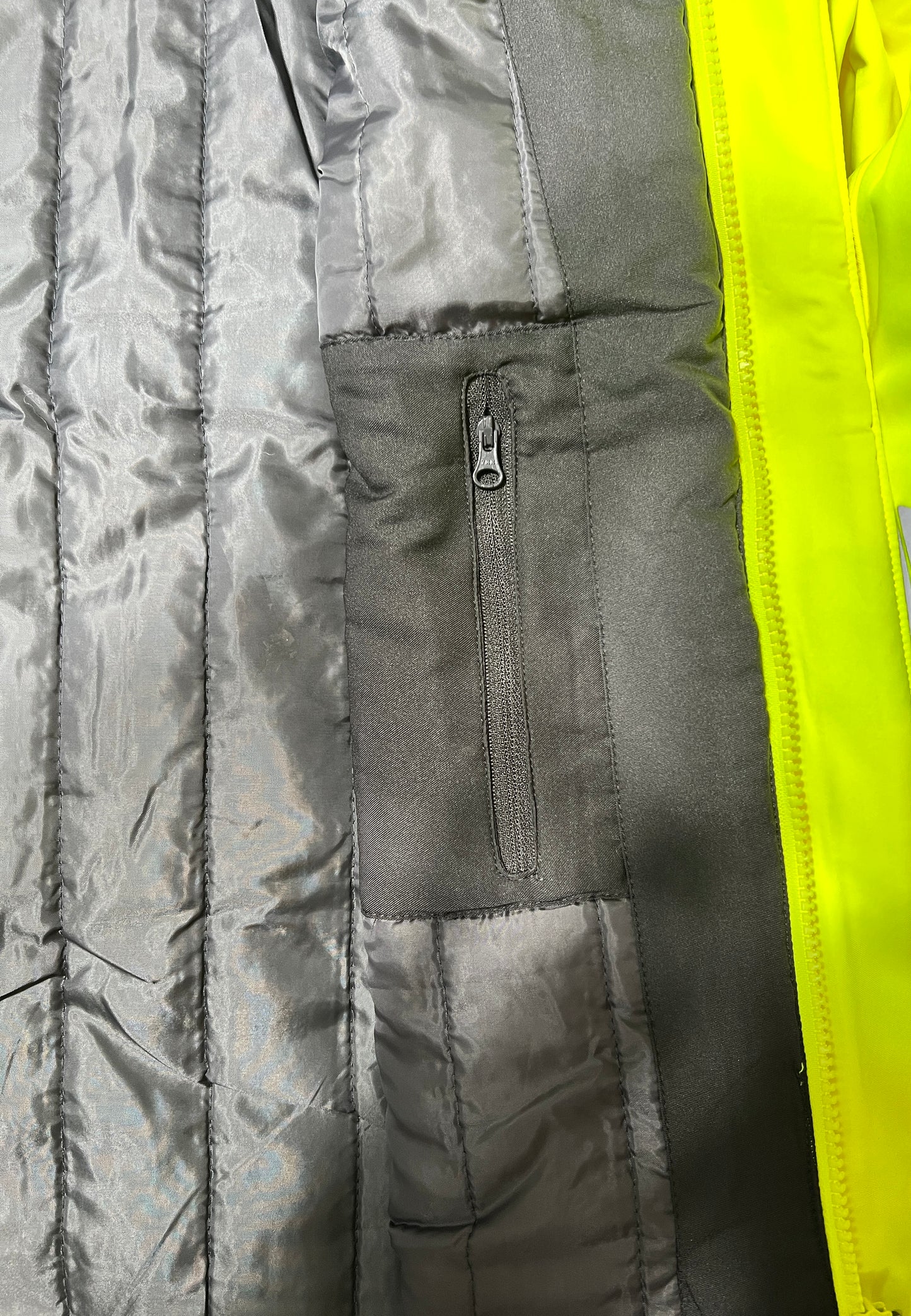 Innenseite mit Reißverschluss