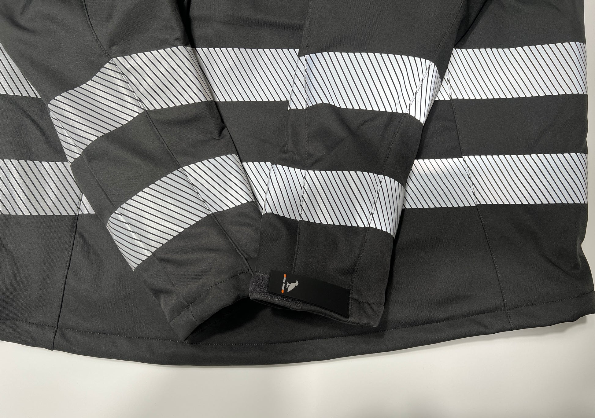 Weitenregler am Ärmel